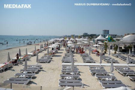 A fost inaugurat la Mamaia Nord primul echipament de colectare a <span style='background:#EDF514'>AMBALAJ</span>elor instalat pe plaja