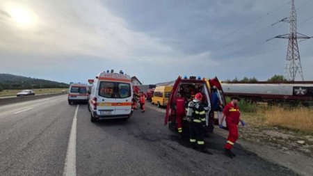 Microbuz cu elevi, implicat intr-un accident pe DN1, in Sibiu. Planul Rosu de Interventie a fost activat