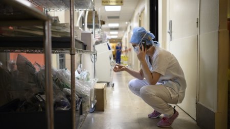 O infirmiera din Franta a pus sedativ in cafeaua spitalului si si-a intoxicat colegii. Victimele au lesinat