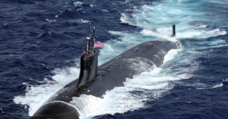 Avertisment pentru Rusia. Un submarinul nuclear cu rachete balistice al SUA iese la suprafata in largul Norvegiei, in timp ce avionul Apocalipsei zbura deasupra sa