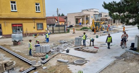 Transformarea unui fost mare oras metalurgic. Locuit de numerosi pensionari, este animat de straini VIDEO