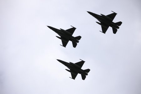 Inca trei avioane F-16 au intarit escadrila de la Campia Turzii