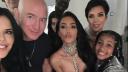 Kim Kardashian si-a <span style='background:#EDF514'>PETRE</span>cut vacanta pe mega iahtul miliardarului Jeff Bezos. In ce ipostaza a fost surprinsa vedeta | FOTO
