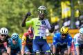 Girmay devine primul african de <span style='background:#EDF514'>CULOARE</span> care castiga o etapa in Tour de France