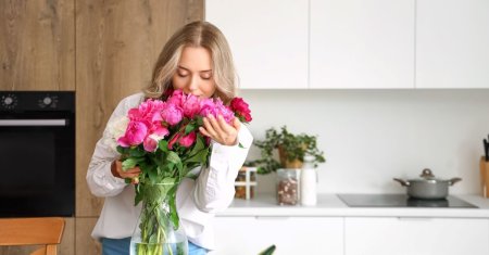 Metoda prin care poti sa prelungesti viata florilor din vaza