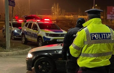 Un barbat care era transportat la un spital de psihiatrie din Bucuresti a lovit personalul ambulantei si s-a aruncat in Dambovita. Ce a urmat