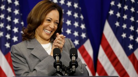 Kamala Harris a intrat in topul favoritilor pentru inlocuirea lui Joe Biden din cursa pentru Casa Alba