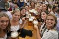 Berea e tot mai scumpa in Germania. Pretul unei halbe la Oktoberfest va depasi pragul de 15 euro (75 de lei) pentru prima data