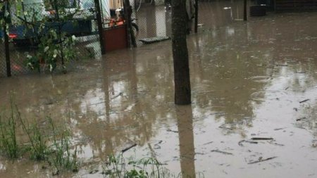 Cod rosu de inundatii in Prahova, miercuri noaptea. A fost emis RO-ALERT