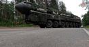 Putin joaca la intimidare. Rusia face exercitii cu lansatoare mobile de rachete nucleare VIDEO