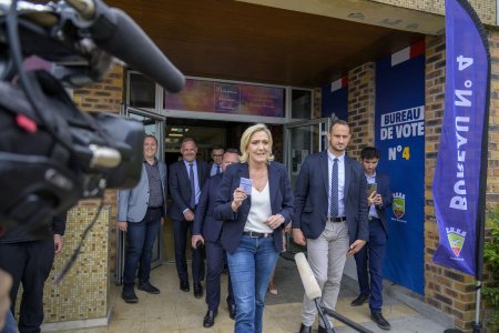 Marine Le Pen spune ca, daca partidul sau ajunge la putere, va anula permisiunea ca Ucraina sa loveasca Rusia cu arme franceze