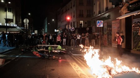 Aproape razboi civil. Franta este in alerta, inaintea alegerilor cruciale de duminica