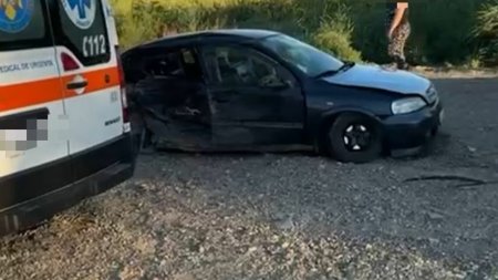 Accident teribil in Vrancea: O tanara de 22 de ani a murit si trei persoane, intre care un copil de 4-5 ani, au fost ranite