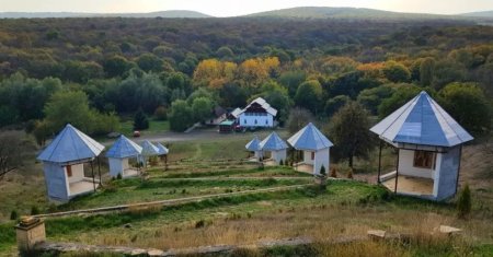Singurul sat din Romania locuit doar de turci. Daca mergi aici vei bea cea mai buna <span style='background:#EDF514'>CAFEA</span>