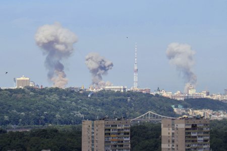 LIVETEXT Razboi in Ucraina, ziua 867 | Atacuri cu drone si explozii in regiuni din Rusia. Biden promite masuri pentru apararea Ucrainei