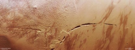 Agentia Spatiala Europeana descopera o cicatrice i<span style='background:#EDF514'>MENSA</span> pe Marte