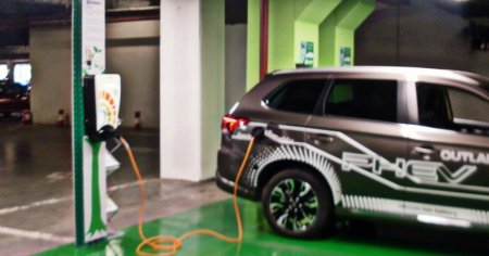 Vesti proaste pentru iubitorii masinilor electrice. <span style='background:#EDF514'>BATERII</span>le cu care functioneaza acestea polueaza cu substante chimice periculoase