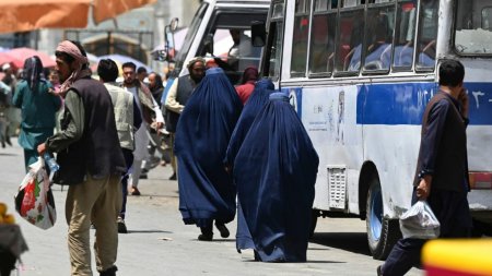 Talibanii refuza sa recunoasca sportivele afgane alese sa reprezinte tara la Jocurile Olimpice. Au trait in exil