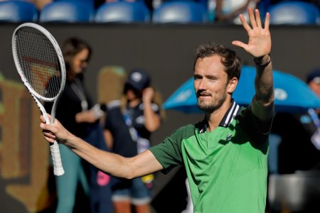 Alcaraz, rivalul lui Medvedev in semifinalele de la Wimbledon