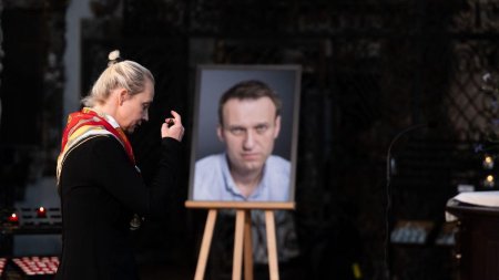 Rusia a emis mandat de arestare pe numele Iuliei Navalnaia, sotia lui Alexei <span style='background:#EDF514'>NAVALNII</span>