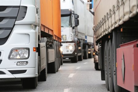 Finantele propun cresterea subventiei la acciza pentru combustibil pentru transportatorii si distribuitorii din Romania