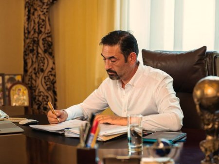 Primarul Slatinei, Emil Mot, demisioneaza pentru a-i permite edilului ales sa preia mandatul
