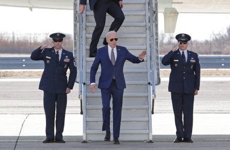 Joe Biden, tot mai presat privind retragerea. Cine sunt democratii de la varful partidului care ii cer sa iasa din cursa prezidentiala