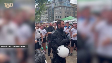 Fanii Angliei sarbatoresc un ofiter de politie care seamana cu Southgate