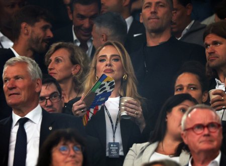 EURO 2024 | Muzicienii britanici Adele si Ed Sheeran, suporteri de lux ai nationalei Angliei la victoria cu Olanda din semifinale