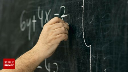 Un profesor pensionar ar fi agresat sexual o eleva de 14 ani. Fa<span style='background:#EDF514'>CEAU</span> meditatii in particular la matematica