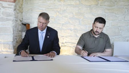 Romania a incheiat un acord de securitate cu Ucraina. Documentul a fost semnat de Klaus Iohannis si Volodimir Zelenski, la Washington
