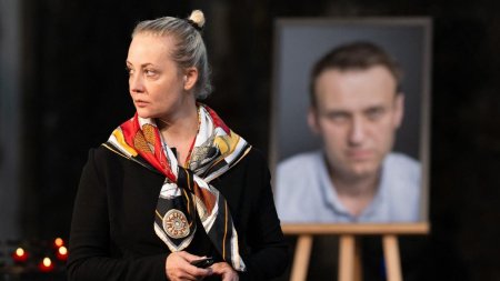 Iulia Navalnaia, vaduva lui <span style='background:#EDF514'>ALEKSEI</span> Navalnii, a fost inscrisa pe lista de teroristi si extremisti a Rusiei