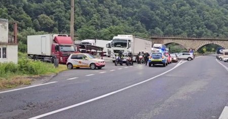 Accident rutier intre doua TIR-uri pe Valea Oltului. Circulatia a fost blocata la putin timp dupa reluare