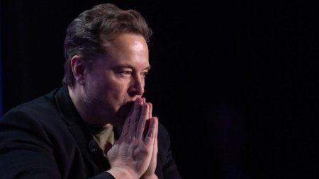 Racheta lui Elon Musk s-a stricat joi in timpul misiunii si a lansat gresit 20 de <span style='background:#EDF514'>SATELIT</span>i Starlink