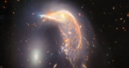 Telescopul spatial James Webb, imagine incredibila cu galaxia <span style='background:#EDF514'>PINGUIN</span>ul VIDEO