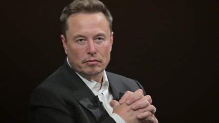 Elon Musk a donat o suma considerabila pentru alegerea noului presedinte al SUA. Pe cine sustine <span style='background:#EDF514'>MILIARDARUL</span>