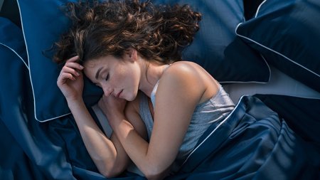 Canicula ne afecteaza somnul cu vise, cel care ne ajuta sa resetam organismul. Recomandarile medicilor
