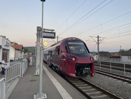 Noua era a calatoriilor feroviare in Romania: Bilete si abonamente metro<span style='background:#EDF514'>POLITA</span>ne