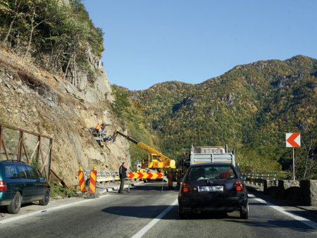Dacia: Decizia de a inchide Valea Oltului ne va aduce pierderi de 200.000 de euro. 750 de camioane vom avea afectate de blocajul pe DN7 si de la Giurgiu