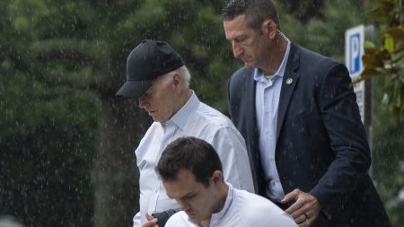 Joe Biden a incercat sa vorbeasca cu Donald Trump, dupa atacul armat din Pennsylvania. 