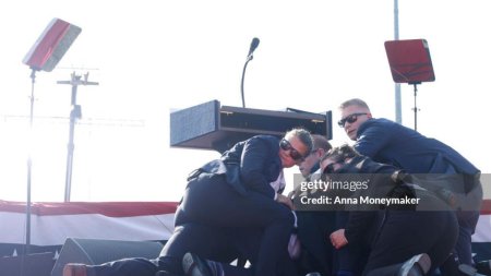 VIDEO. Momentul in care Donald Trump a fost impuscat pe scena