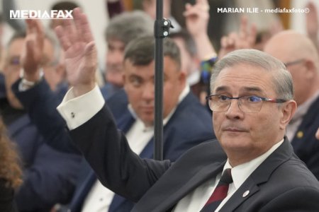 Silviu Predoiu: Sa fim atenti ce alegem. Vine un timp in care Romania trebuie sa invete sa stea pe picioarele ei / Ceilalti candidati pot fi controlati intr-un fel sau altul