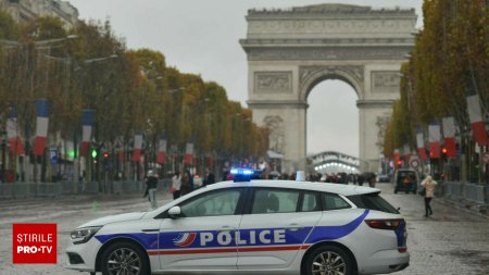 Atac cu cutitul in Paris. Un militar a fost ranit