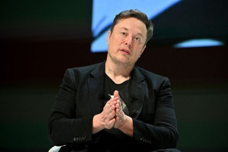 Donald Trump, sustinut de Elon <span style='background:#EDF514'>MUSK</span>. Miliardarul vrea sa doneze lunar zeci de milioane de dolari pentru campania candidatului republican