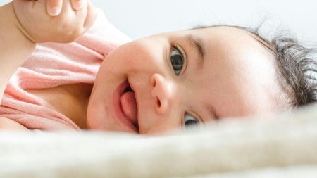 Tipuri de mancarimi la bebelusi si copii mici: Cauze, sfaturi si remedii