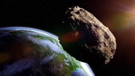 Asteroidul Apophis, supranumit si Zeul distrugerii, si care este mai mare decat <span style='background:#EDF514'>TURNU</span>l Eiffel, va trece aproape de Pamant