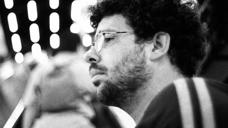 Neil LaBute monteaza 