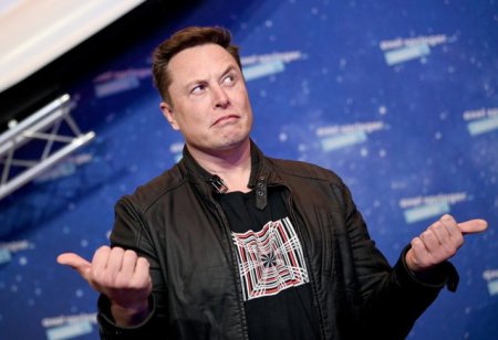 Elon <span style='background:#EDF514'>MUSK</span> anunta mutarea sediilor X si SpaceX
