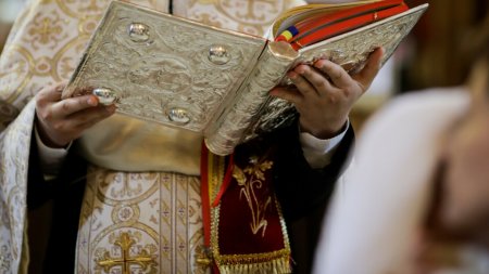 Rugaciuni pentru ploaie cerute oficial de Patriarhia Romana bisericilor din subordine. Care e metodologia