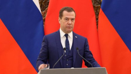 Dmitri Medvedev: Aderarea Ucrainei la NATO ar insemna o declaratie de razboi